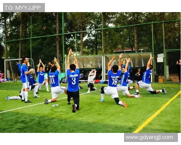 节约足球明星的智慧与激情共舞，助力绿色环保新风尚