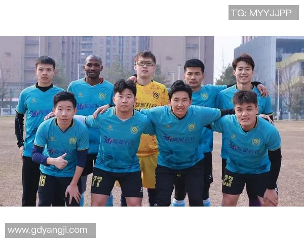 赛后分析:西安足球队与武汉足球队的战术对决与表现评估 赛后分析:西安足球队与武汉足球队的战术对决与表现评估