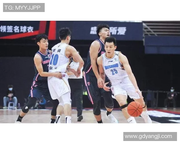 杭州篮球队与上海篮球队赛后战术分析与总结探讨 杭州篮球队与上海篮球队赛后战术分析与总结探讨