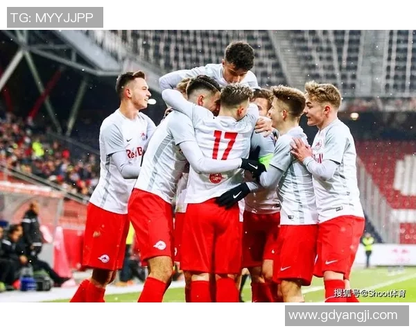 西安足球队在洲际杯积分榜上以85分稳居第一展现强劲实力 西安足球队在洲际杯积分榜上以85分稳居第一展现强劲实力